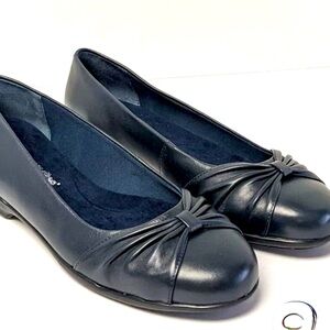 Walking Cradles Fall Flats